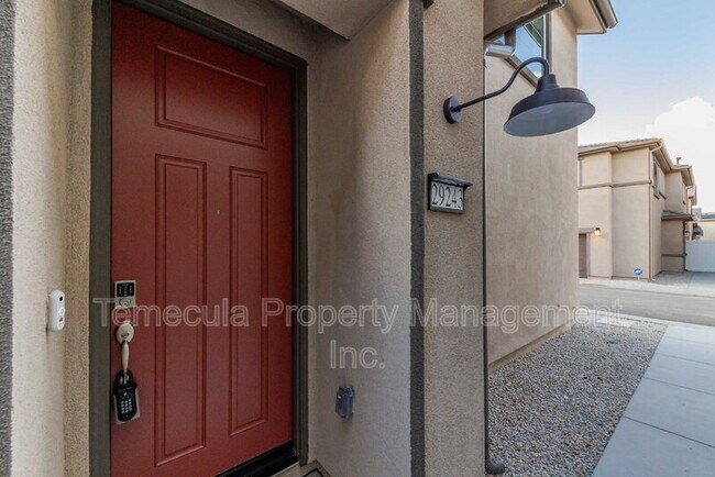 29243 Victoria Bch Blvd Winchester, CA 92596 photo 2