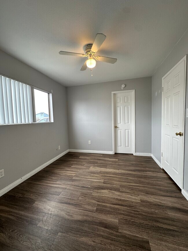 Vista Hermosa Apartments - All Utilities Incl photo 3
