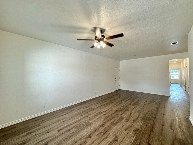 3412 Abraham Dr Killeen, TX 76549 photo 3