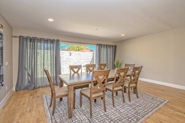 7842 E MacKenzie Dr Scottsdale, AZ 85251 photo 5