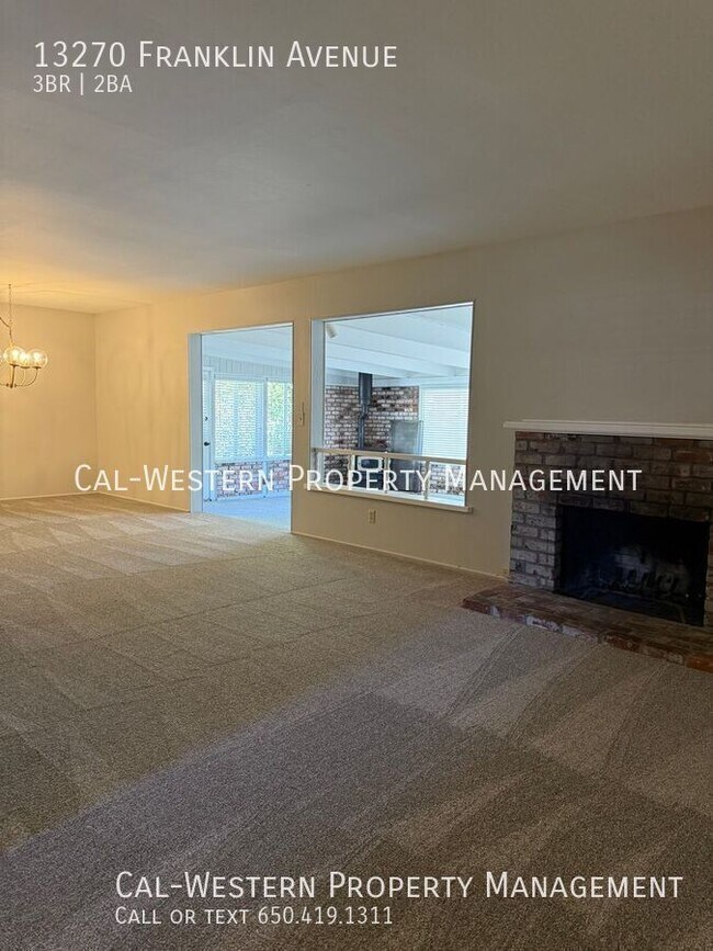 Spacious Waverly Park Home photo 5
