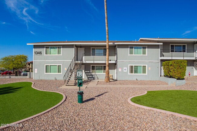 1346 E Mountain View Rd Phoenix, AZ 85020 photo 4