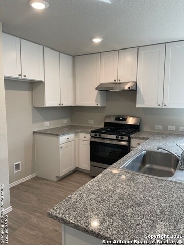 563 Filibusters Trail San Antonio, TX 78219 photo 5