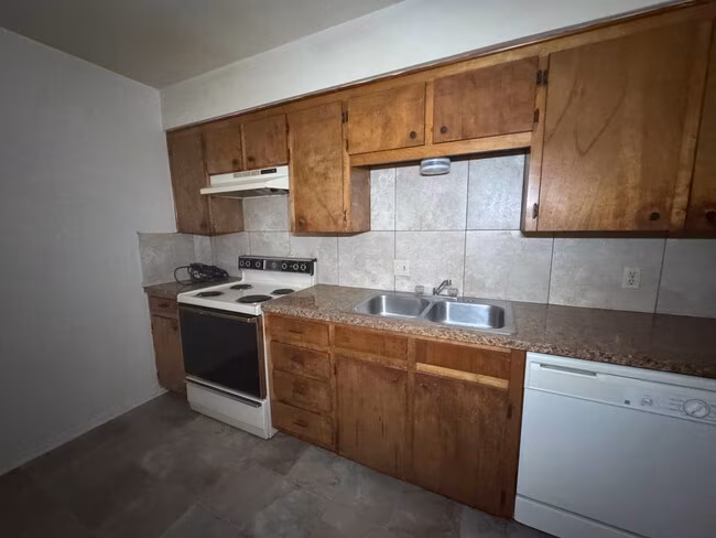 201 W Lincoln Ave Copperas Cove, TX 76522 photo 4
