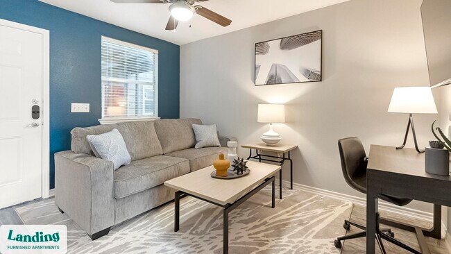 130 Camino De Oro San Antonio, TX 78224 photo 2