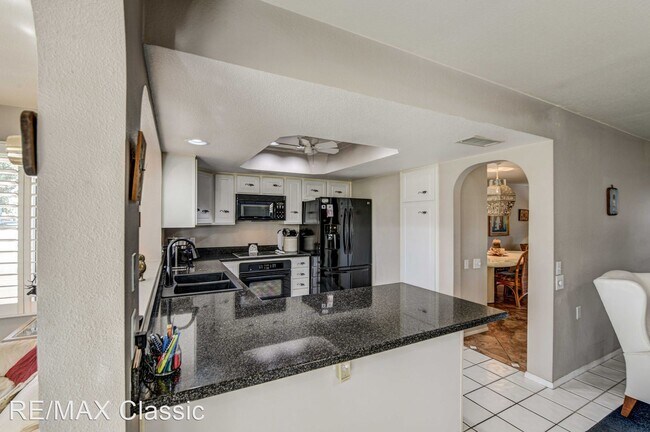 1162 Leisure World Boulevard, Mesa, AZ 85206 photo 4