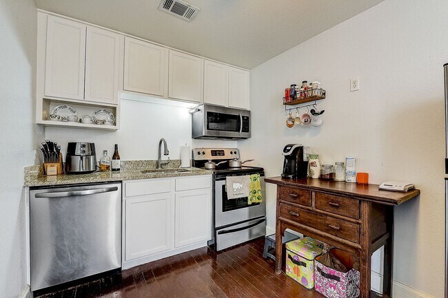3256 Greene Ave Fort Worth, TX 76109 photo 2