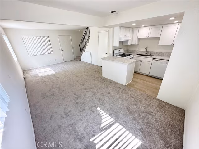2713 Calle Del Comercio San Clemente, CA 92672 photo 3