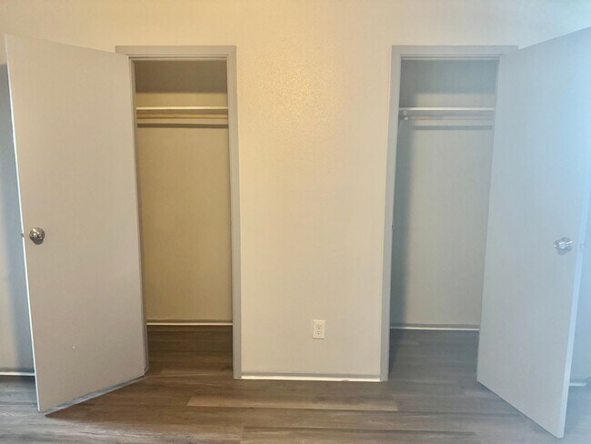 1005 Spooner St Pasadena, TX 77506 photo 3