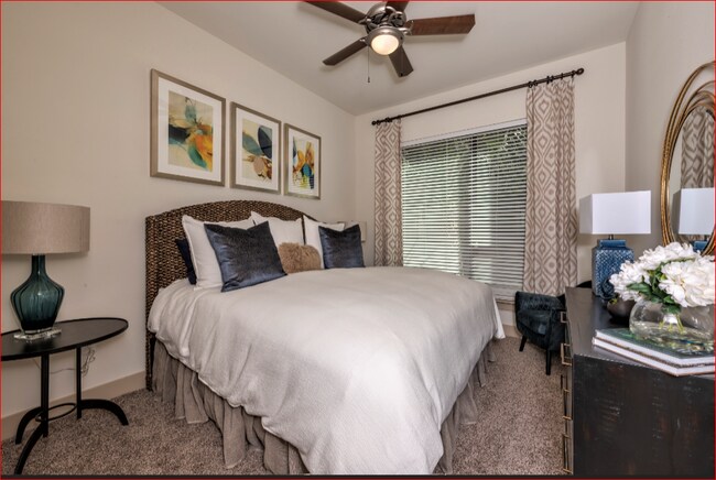 15500 Memorial Drive, Houston, TX 77079 photo 4
