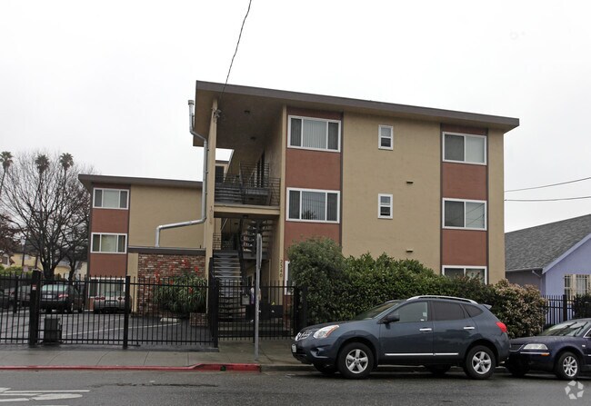 2340 8th Avenue, Oakland, CA 94606 photo 2