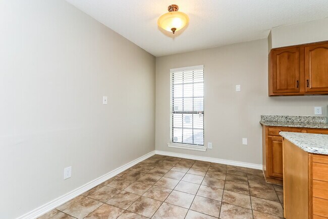 3713 Longstraw Dr Fort Worth, TX 76137 photo 5