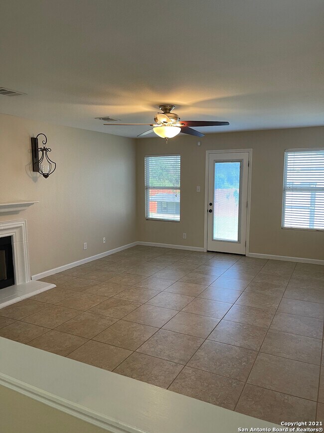 20530 Blue Trinity San Antonio, TX 78259 photo 5