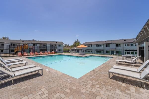 320 Smilax Rd San Marcos, CA 92069 photo 5
