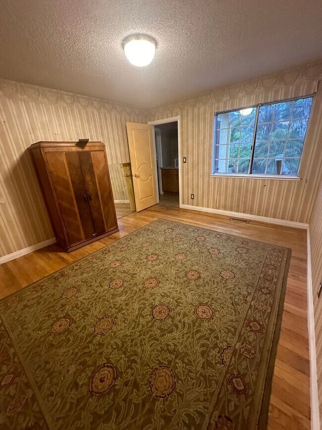 Studio in San Leandro photo 3