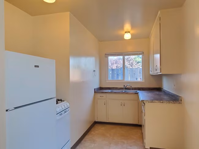 550 Benton St Santa Clara, CA 95050 photo 2