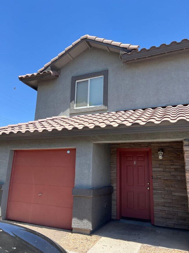 3 BED 2.5 Bath