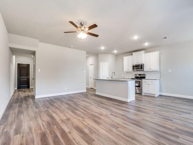 6803 Topaz Drive, Greenville, TX 75402 photo 2