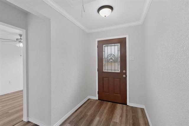 5516 Laredo Ln Garland, TX 75043 photo 4