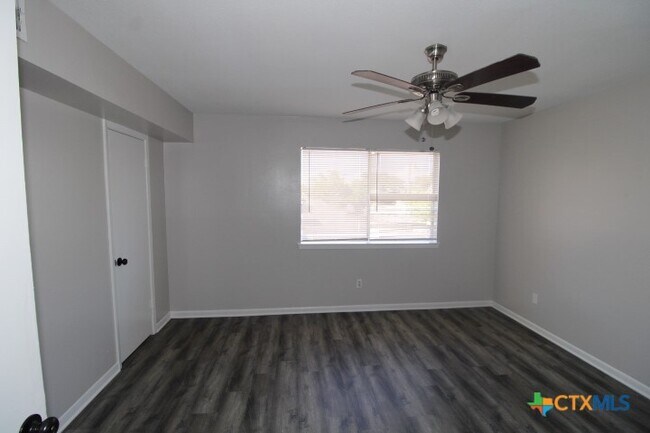 2102 Hunt Dr Killeen, TX 76543 photo 5