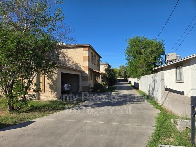 900 East Roma Avenue, Phoenix, AZ 85014 photo 5