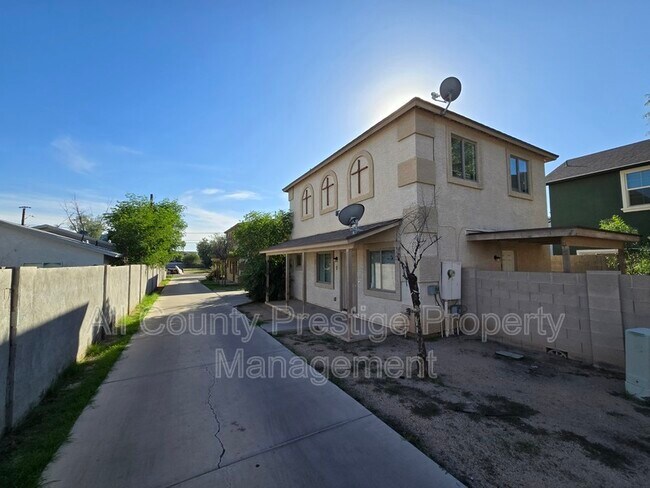 900 East Roma Avenue, Phoenix, AZ 85014 photo 3