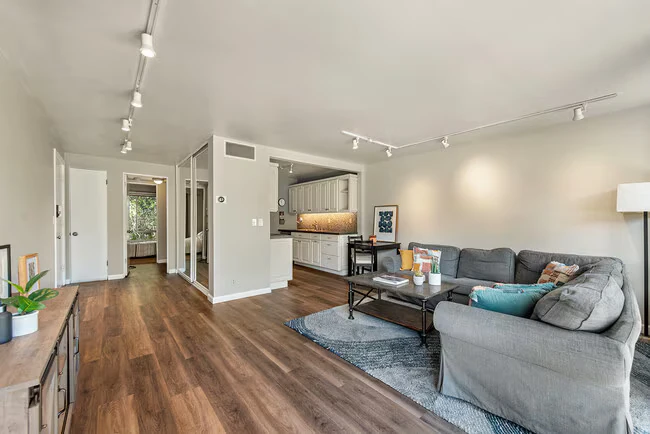 954 Lea Dr San Rafael, CA 94903 photo 3