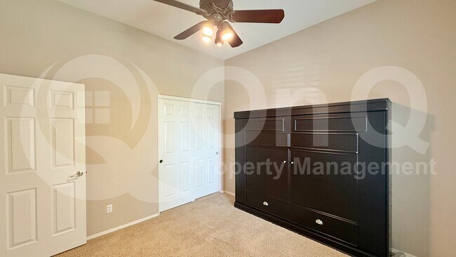 2366 E Glacier Pl Chandler, AZ 85249 photo 3