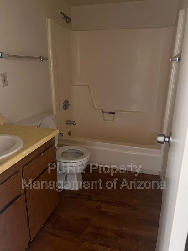 231 E 2nd Ave Mesa, AZ 85210 photo 5