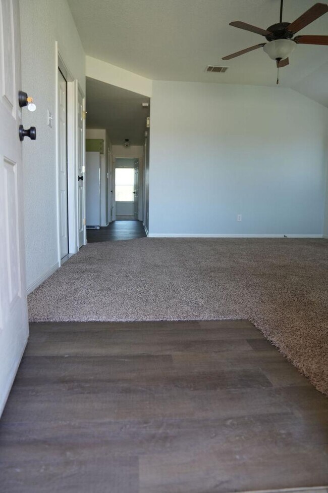 3313 Florence Rd Killeen, TX 76542 photo 2