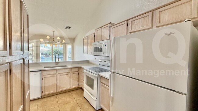 1119 E Artesian Way Gilbert, AZ 85234 photo 3