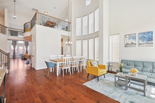 2338 Perdue Ave Irving, TX 75062 photo 3