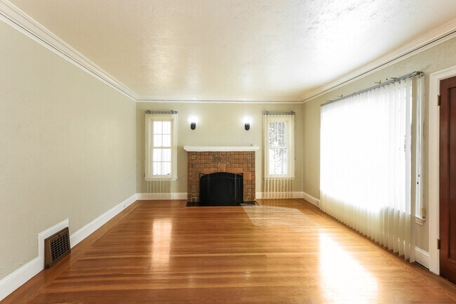 708 Calmar Ave Oakland, CA 94610 photo 4