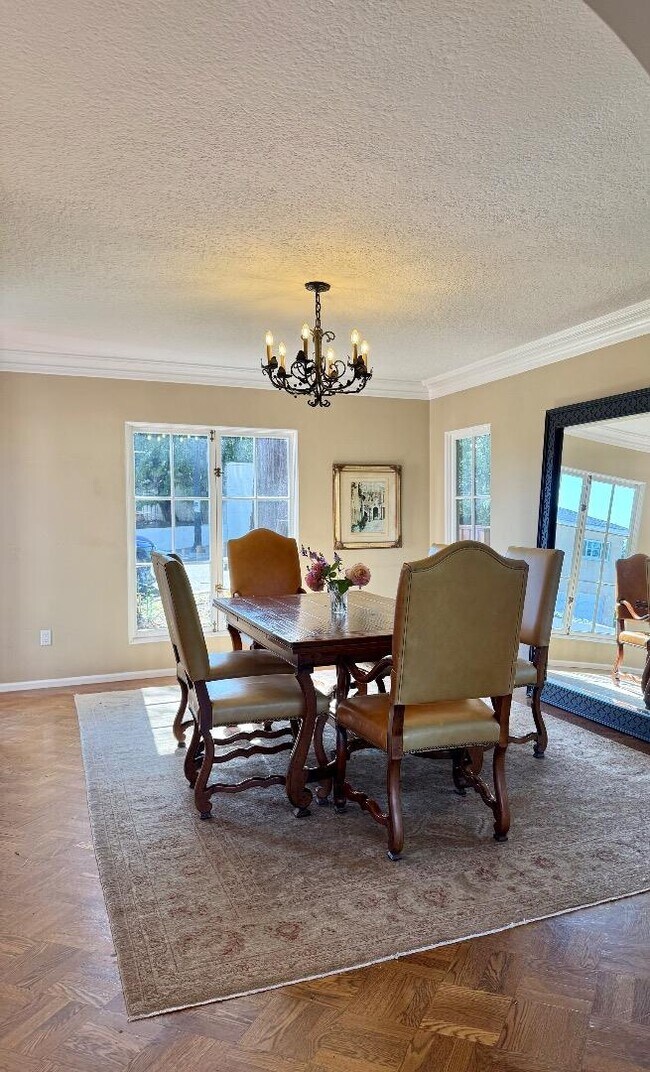 16 Sotelo Ave Oakland, CA 94611 photo 4