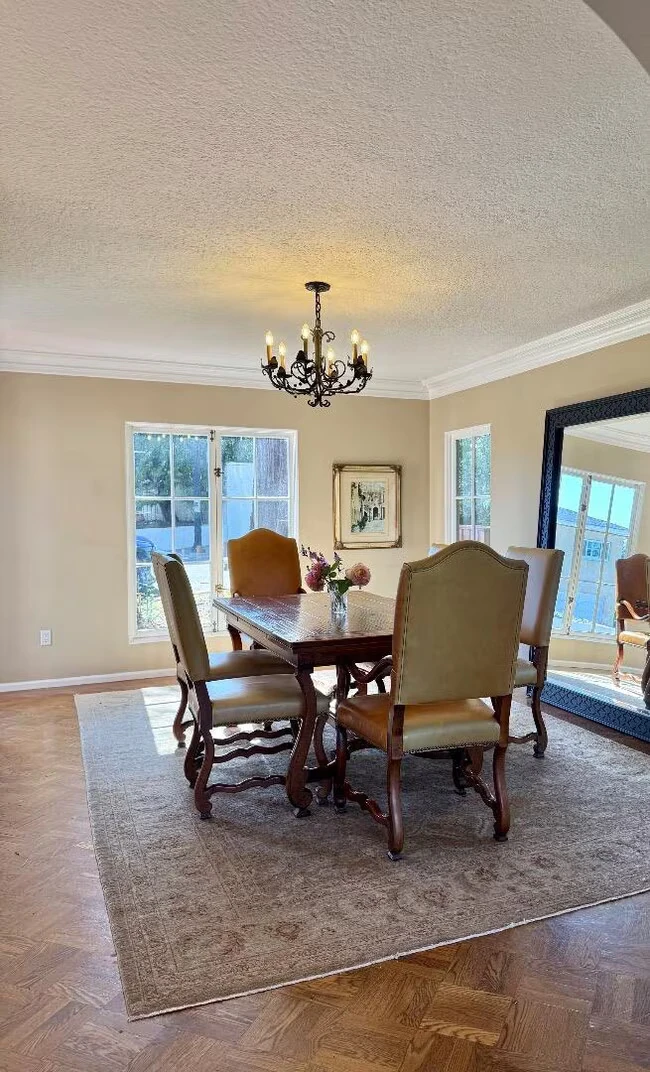 16 Sotelo Ave Oakland, CA 94611 photo 4