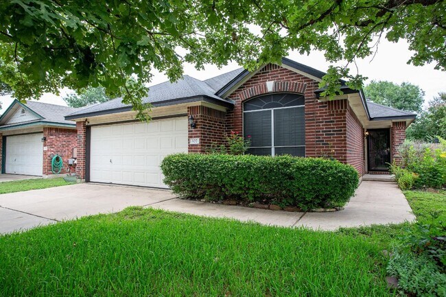 802 Luke Ln Leander, TX 78641 photo 2