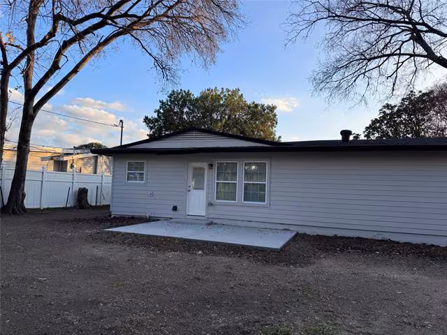 2553 Wicker Ave Dallas, TX 75234 photo 5
