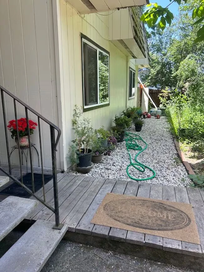 8444 Hidden Lake Rd Forestville, CA 95436 photo 2