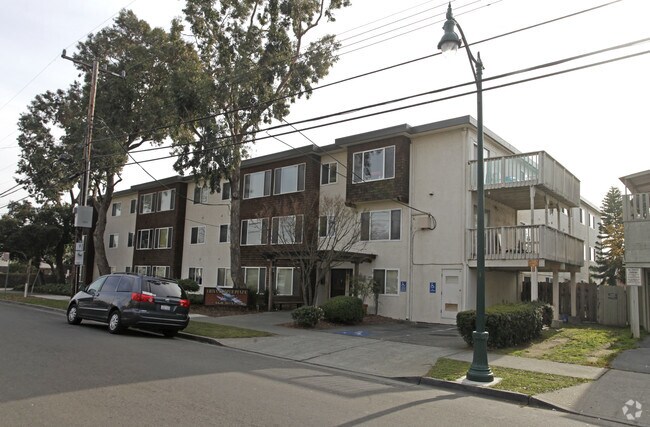 CHINA CLIPPER PLAZA Apartments photo 2
