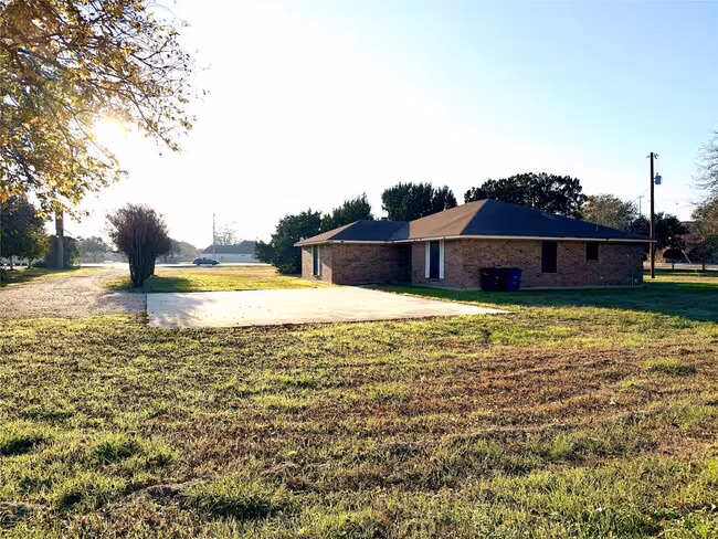 1731 TX-46 New Braunfels, TX 78130 photo 3