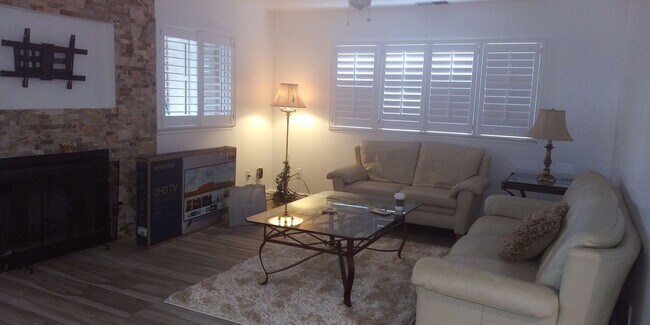 201 Lands End Ct Vallejo, CA 94591 photo 2