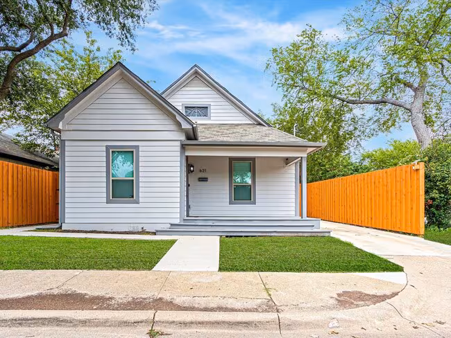 621 Center Street, Dallas, TX 75208 photo 2