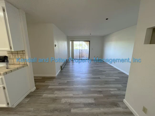 375 Clifford Ave Watsonville, CA 95076 photo 2