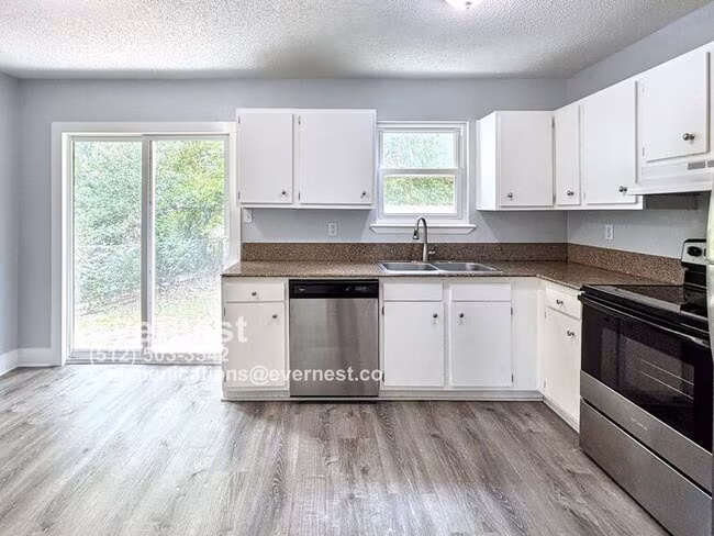 10905 Elm St Jonestown, TX 78645 photo 2