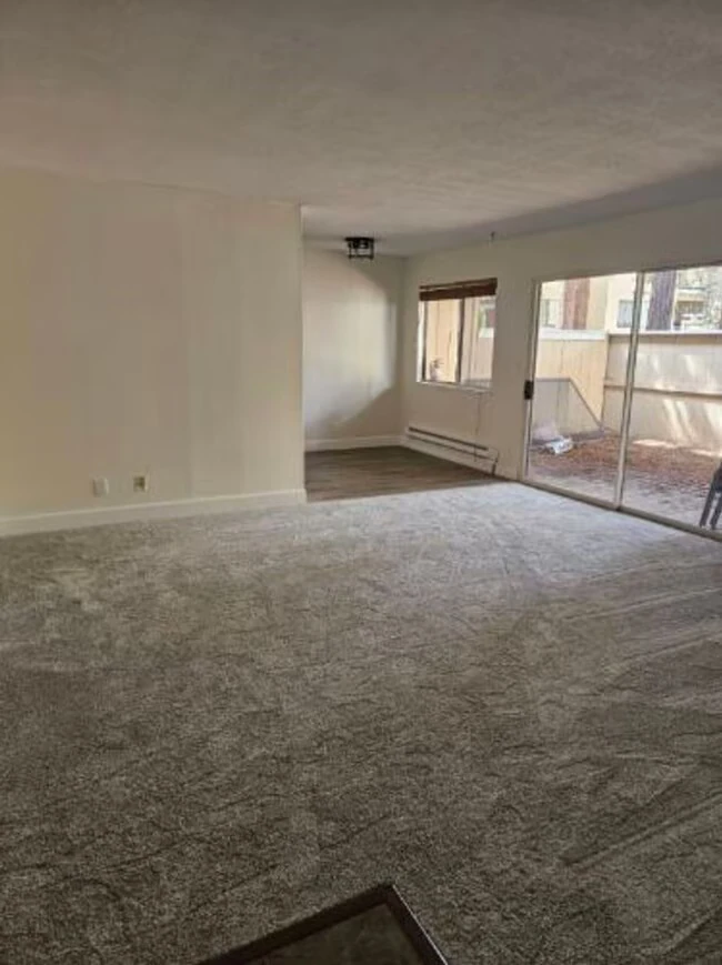 984 Kiely Blvd Santa Clara, CA 95051 photo 2