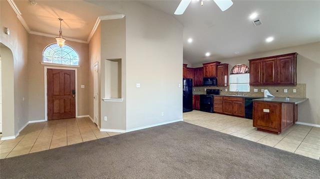 1725 Wild Deer Way, Arlington, TX 76002 photo 4