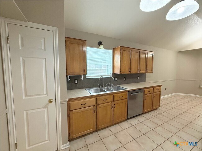 1002 Northern Dancer Dr Copperas Cove, TX 76522 photo 5