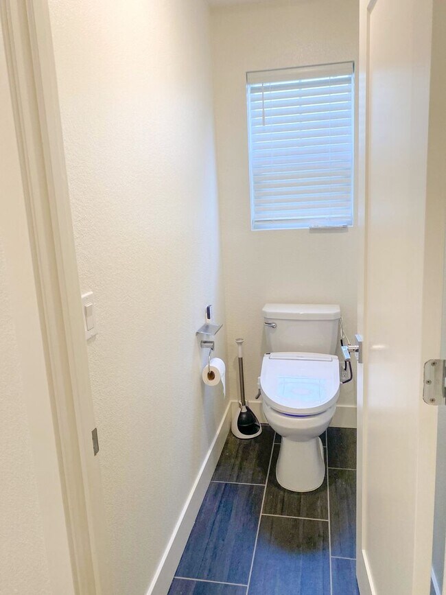 37905 Seafarer Road, Newark, CA 94560 photo 4