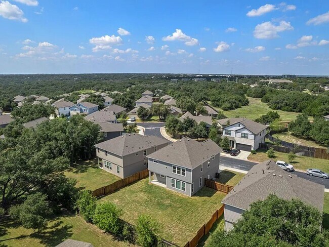 Spacious 4BR House in Georgetown photo 4