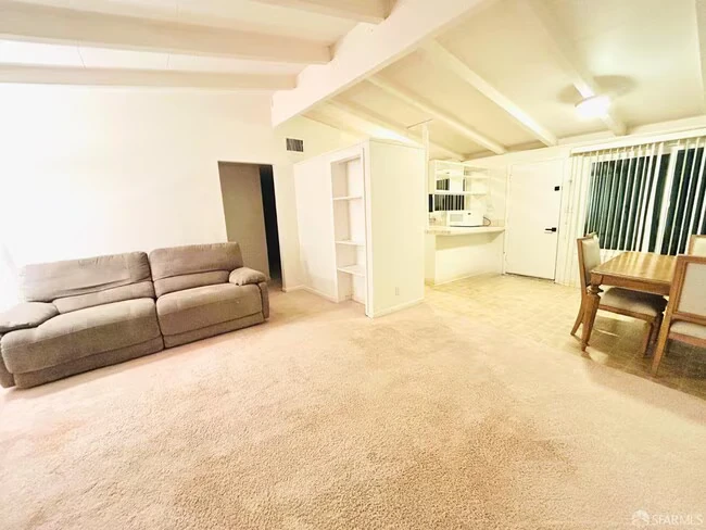 618 Lakewood Dr Sunnyvale, CA 94089 photo 3